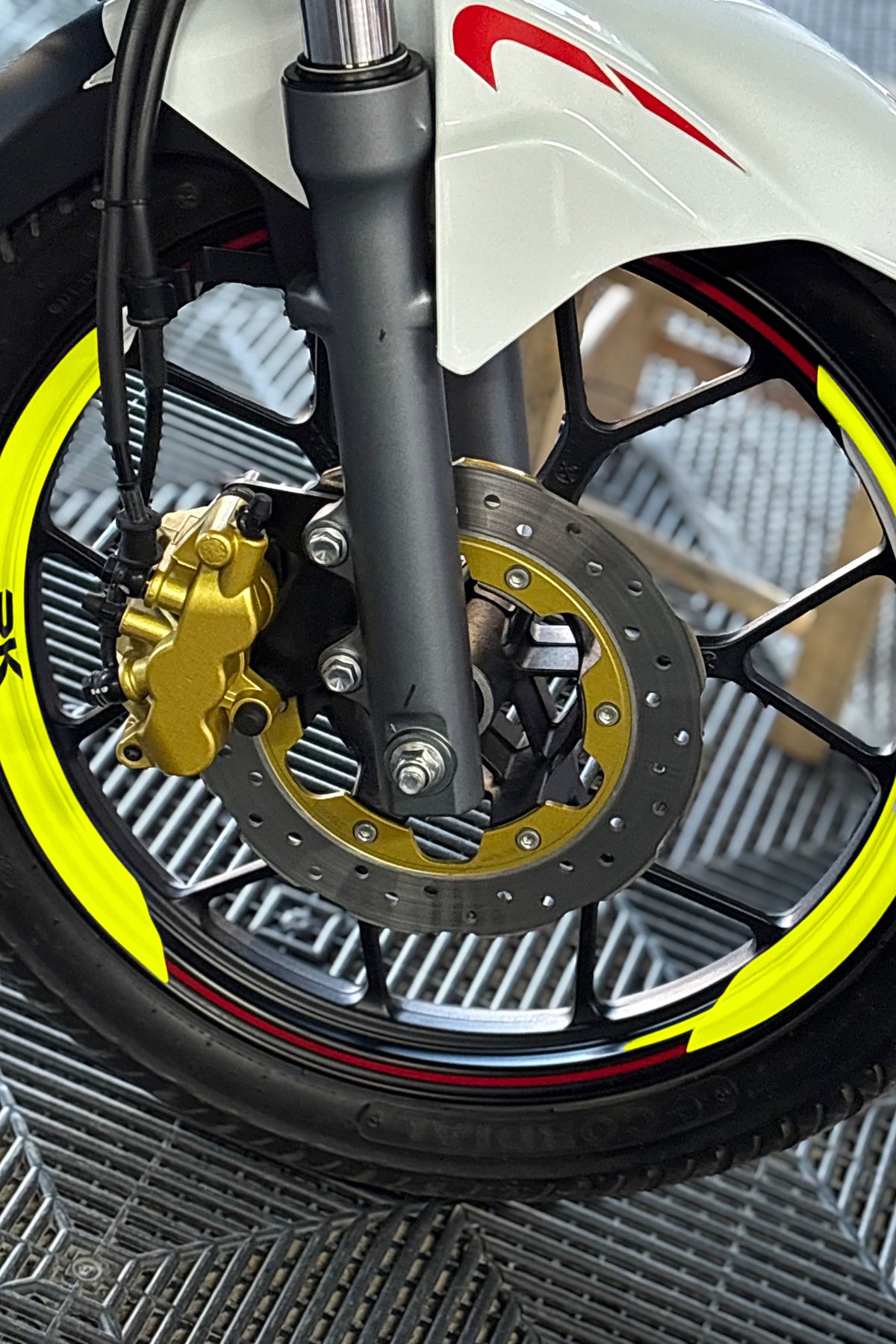 RKS RK125 için 8 Parça RK Yazılı Çeyrek Karşılıklı Jant Şeridi (Ön ve Arka Yeterli)