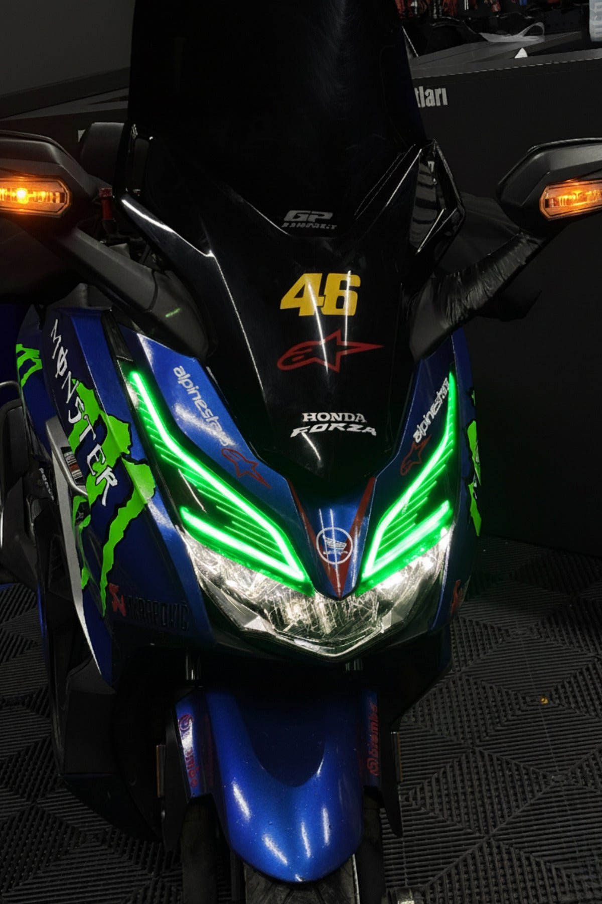 Honda Forza 2018-2022 Yılları için Far Tasarım Far Sticker Etiket