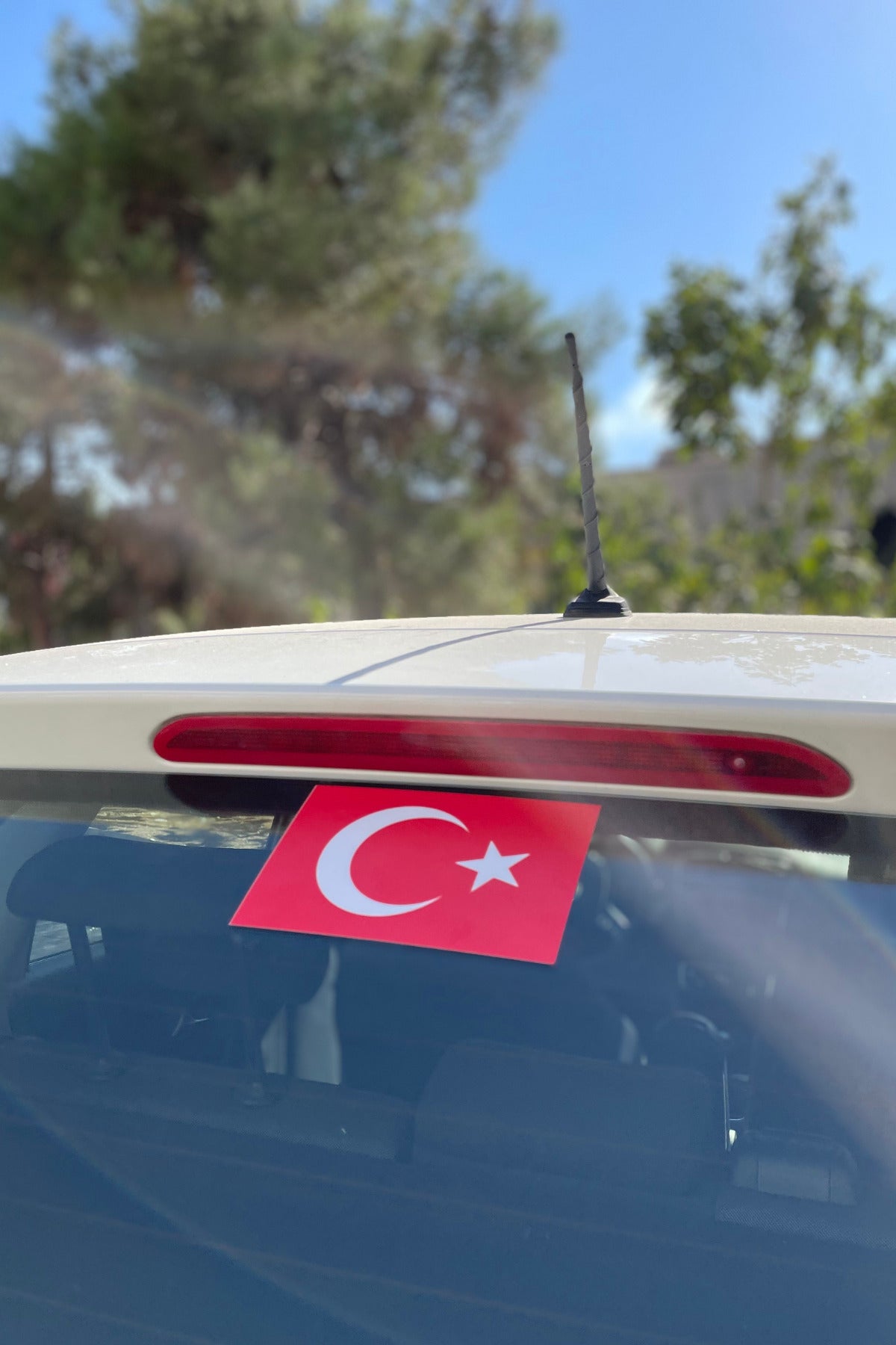 Araba Arka Camı için Türk Bayrağı Sticker Etiket 15CMx1OCM (1 Adet) 5 Yıl Solmama Garantili