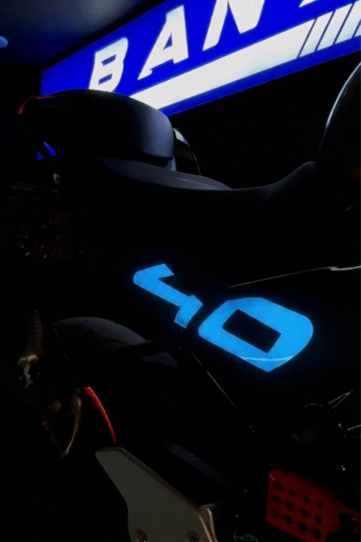 CFMOTO 450SR için Reflektörlü 40 Yazıları Sticker Etiket (Sağ ve Sol)