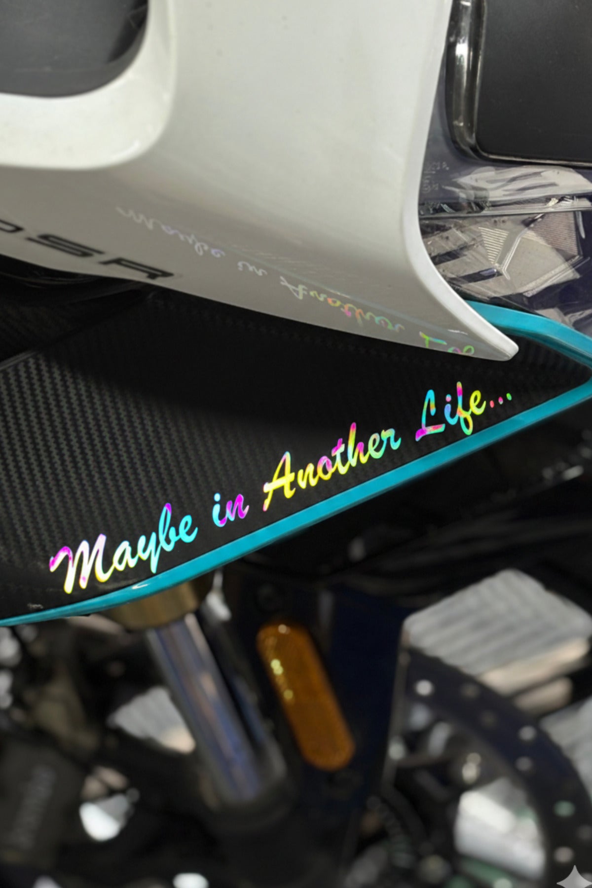 Motosiklet ve Kask için Maybe in Another Life Sticker (20CM)