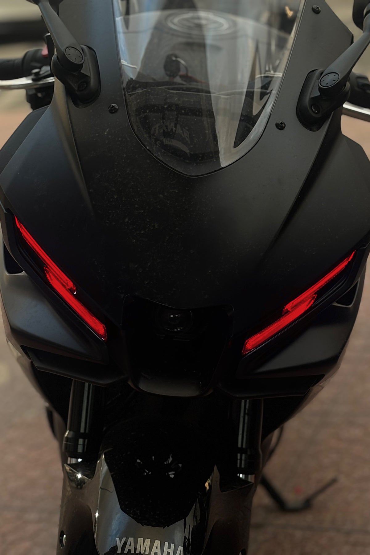 Yamaha R25 Yeni Kasa 2025-2026 Yılları Uyumlu Far Renklendirme Filmi Far Sticker