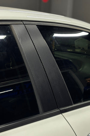 Fiat Egea için Birebir Oturan Karbon Desenli Kapı Direk Sticker Seti (Kendinden Yapışkanlı)