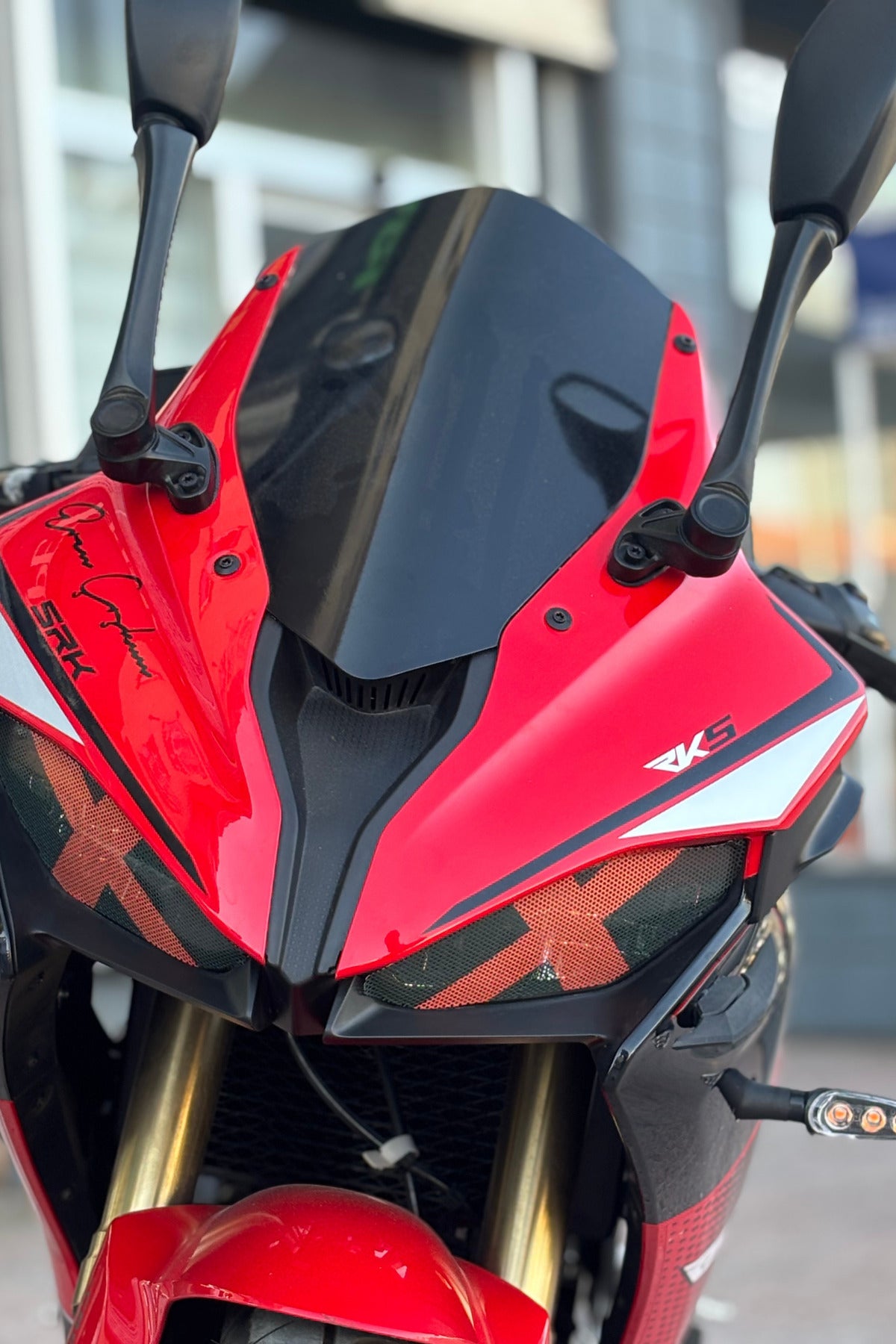RKS SRK125 için Far Üstü Sticker Delikli Aydınlatma Engellemez (Sağ ve Sol)