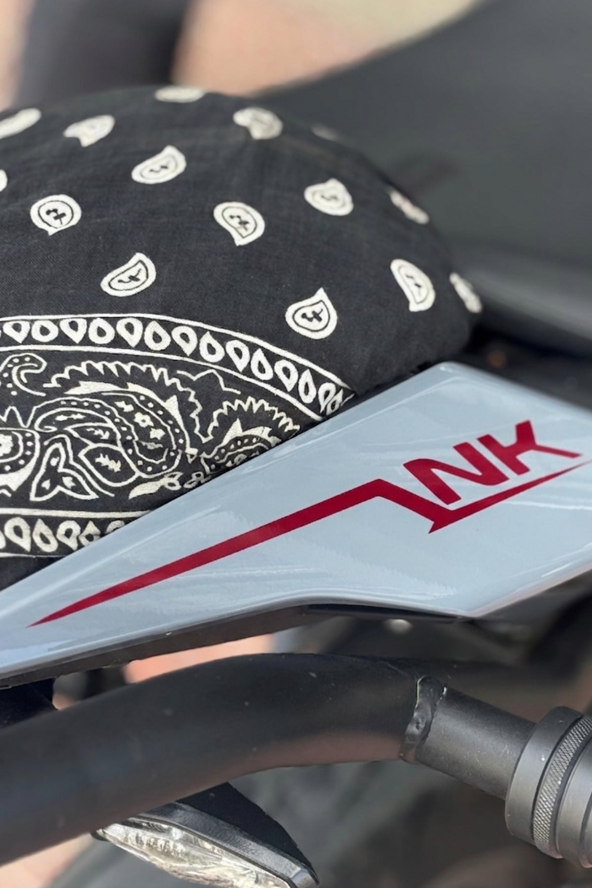 CFMOTO NK250 için Tüm Yıl ve Modellere Uyumlu Arka Kuyruk Sticker Sağ ve Sol