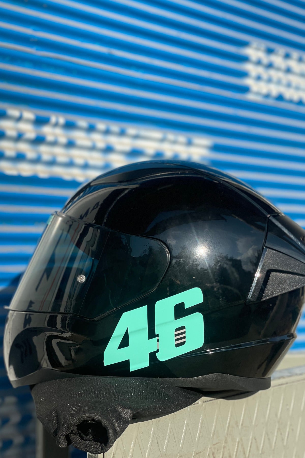 Motor ve Kask için Orafol Nane Yeşil Renk 46 Yarış Stili Sticker Etiket 12CMx6CM ( 1 Adet)