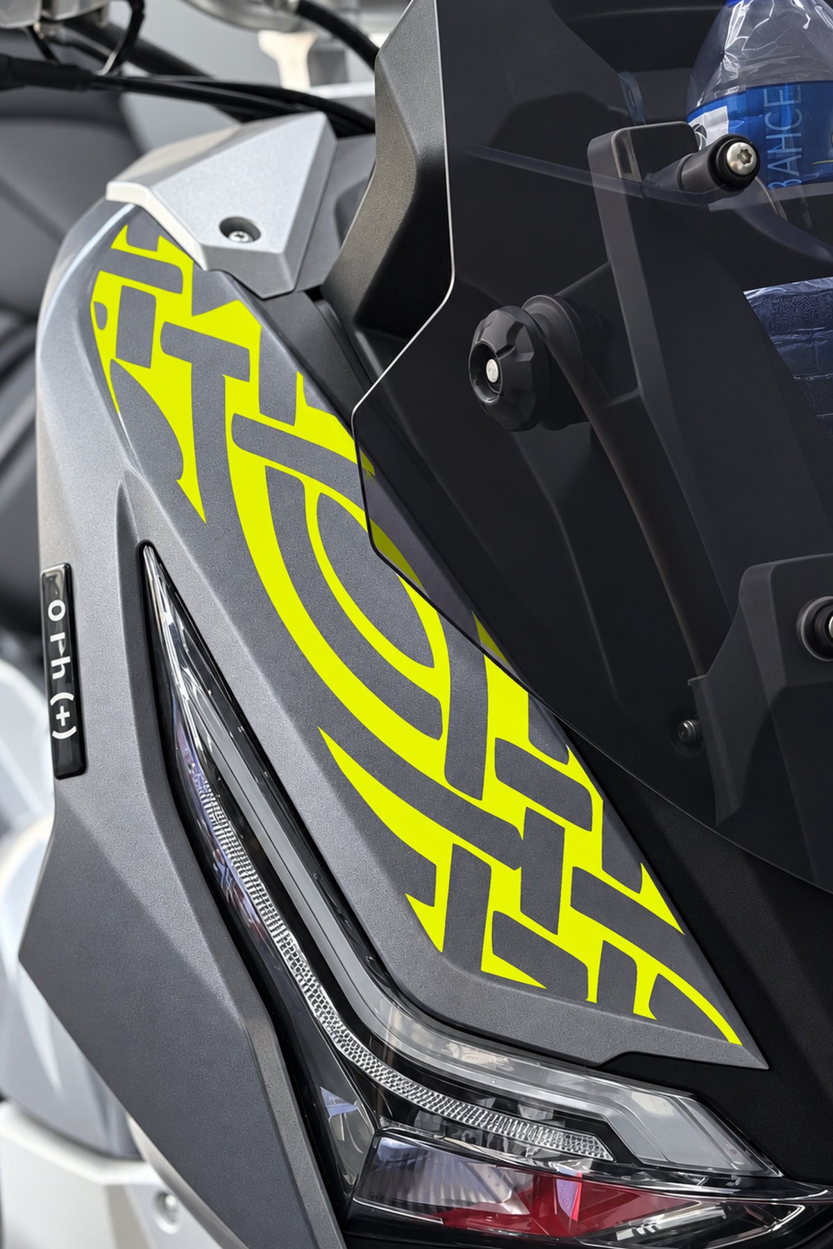 RKS Freccia Scooter için Ön Panel Tribal Desen Sticker Etiket ( 1 Adet)