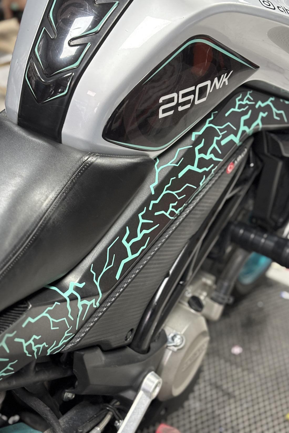 Motor-Araba-Kask için Nane Yeşil Yıldırım Şimşek Sticker Etiket (16'lı)
