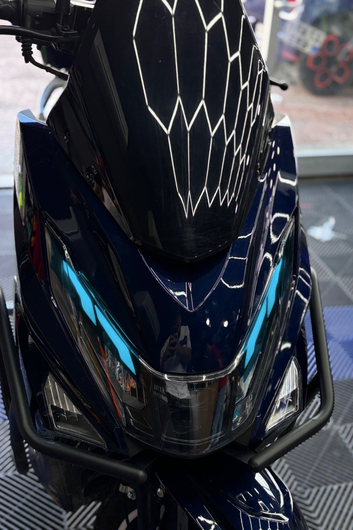 Mondial Fuzion Scooter için Hazır Kesim Far Tasarım Far Renklendirme Film Sticker