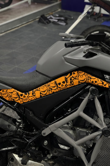 CFMOTO NK250 için Yan Grenaj Kurukafa Desenli Sticker