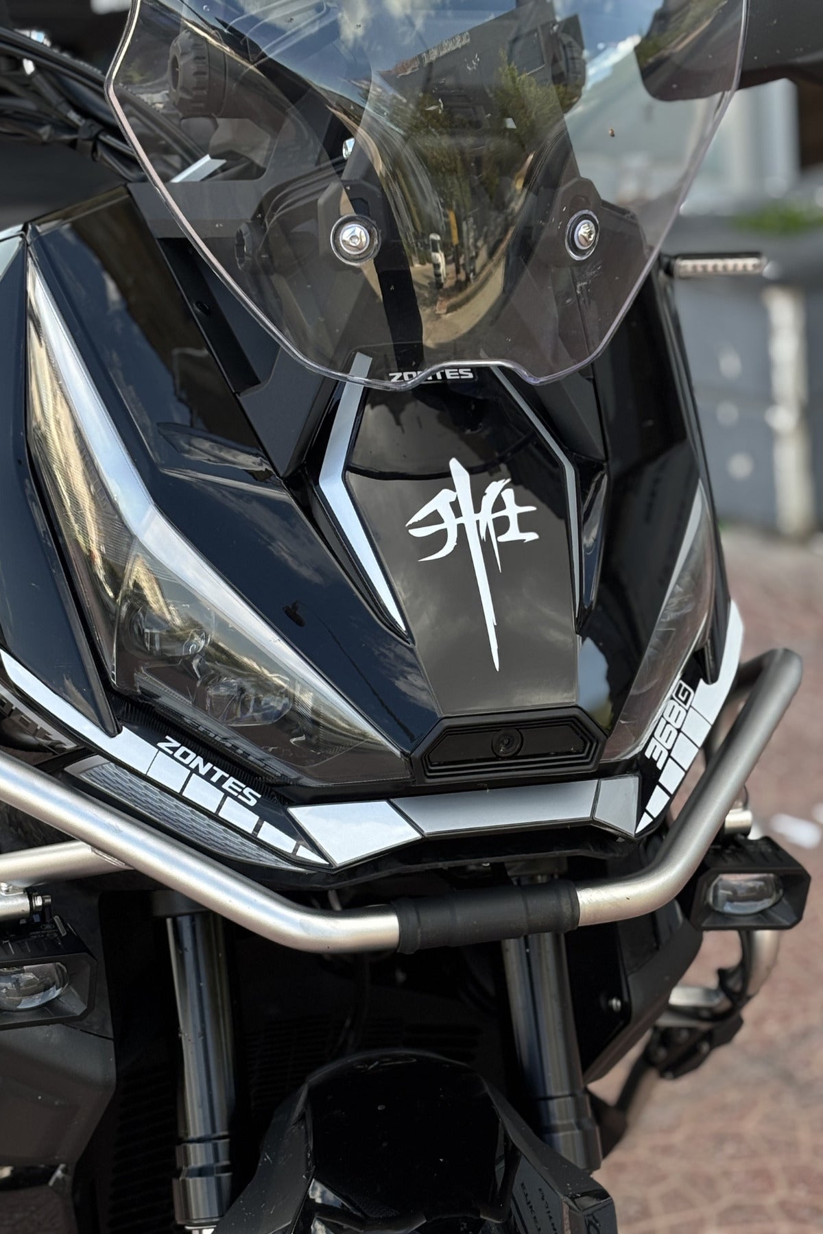 Zontes 368G/250 Scooter için Ön Kafa Zontes Logo ve Far Altı Detay Sticker Seti (3 Parça)