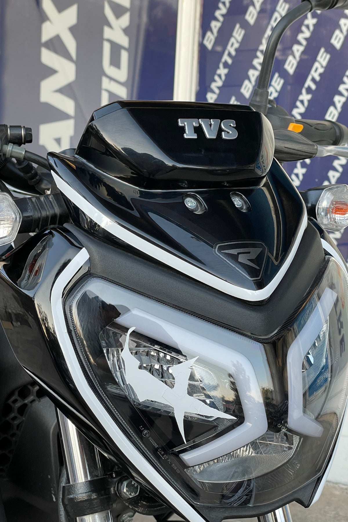 Motor Far Camı için Beyaz Venom Göz Sticker Etiket (1 Adet)