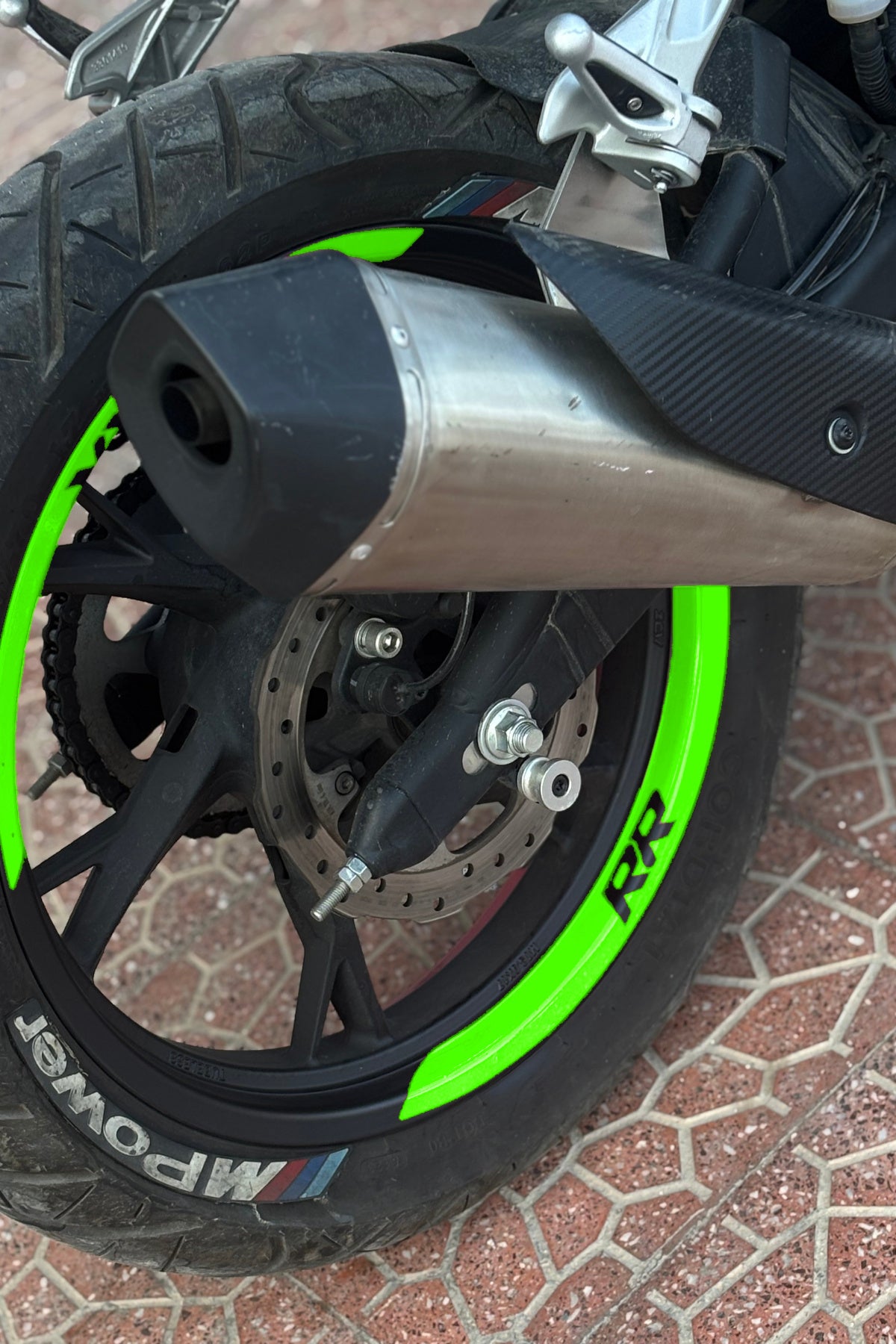 RKS SRK 125R için RR Yazılı Çeyrek Jant Şeridi Sticker Seti