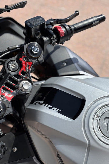 Yamaha R25 için Depo Önü R25 Detaylı Siyah Renk Sticker (2019-2024)
