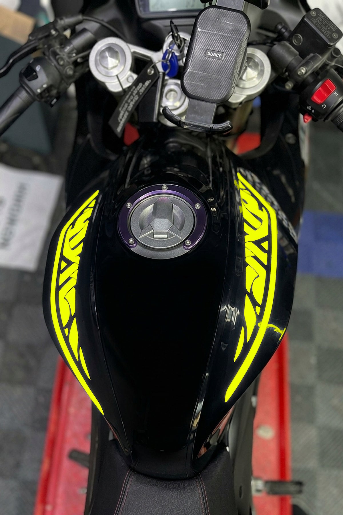 RKS SRK125R Motosiklet için Depo Üstü Tribal Dövme Sticker (Sağ ve Sol )