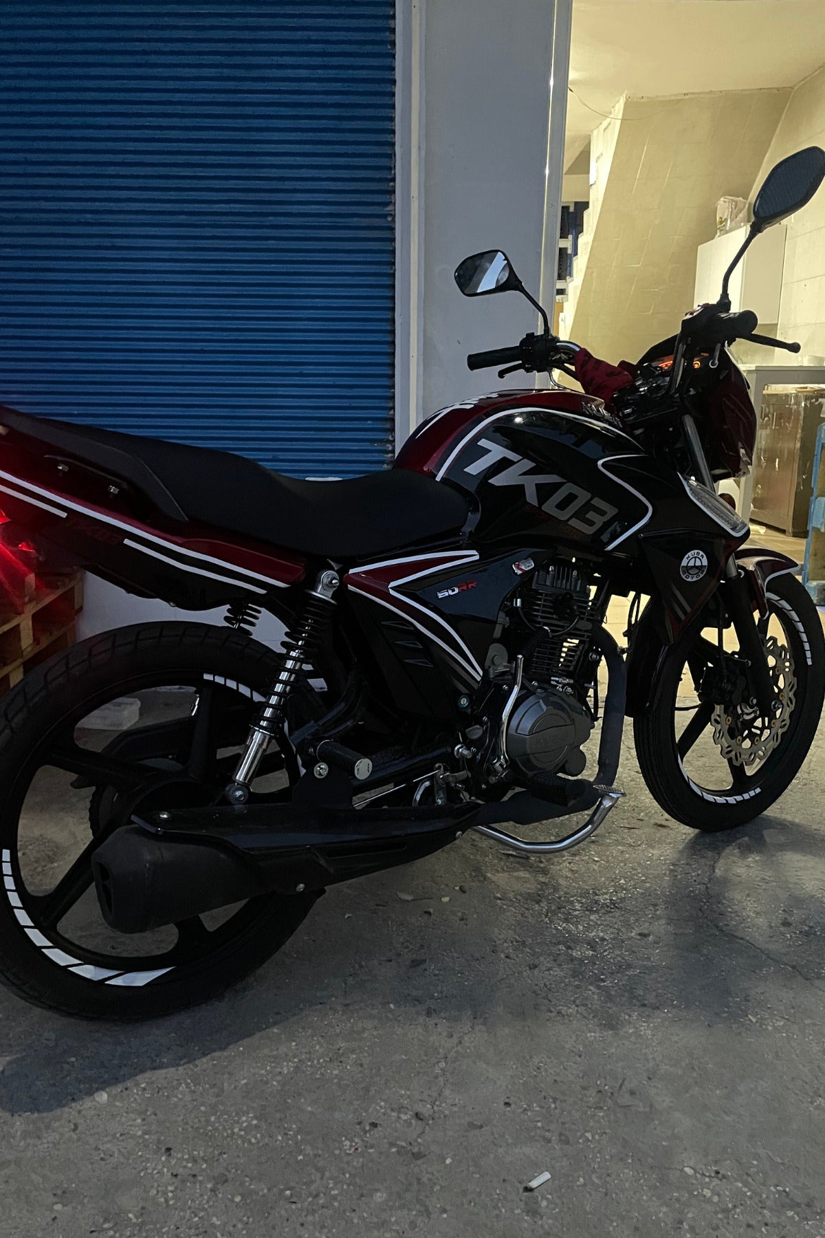 Motor ve Kask için İnce Şeritler Parlak Beyaz 5 Adet Toplam 5 Metre