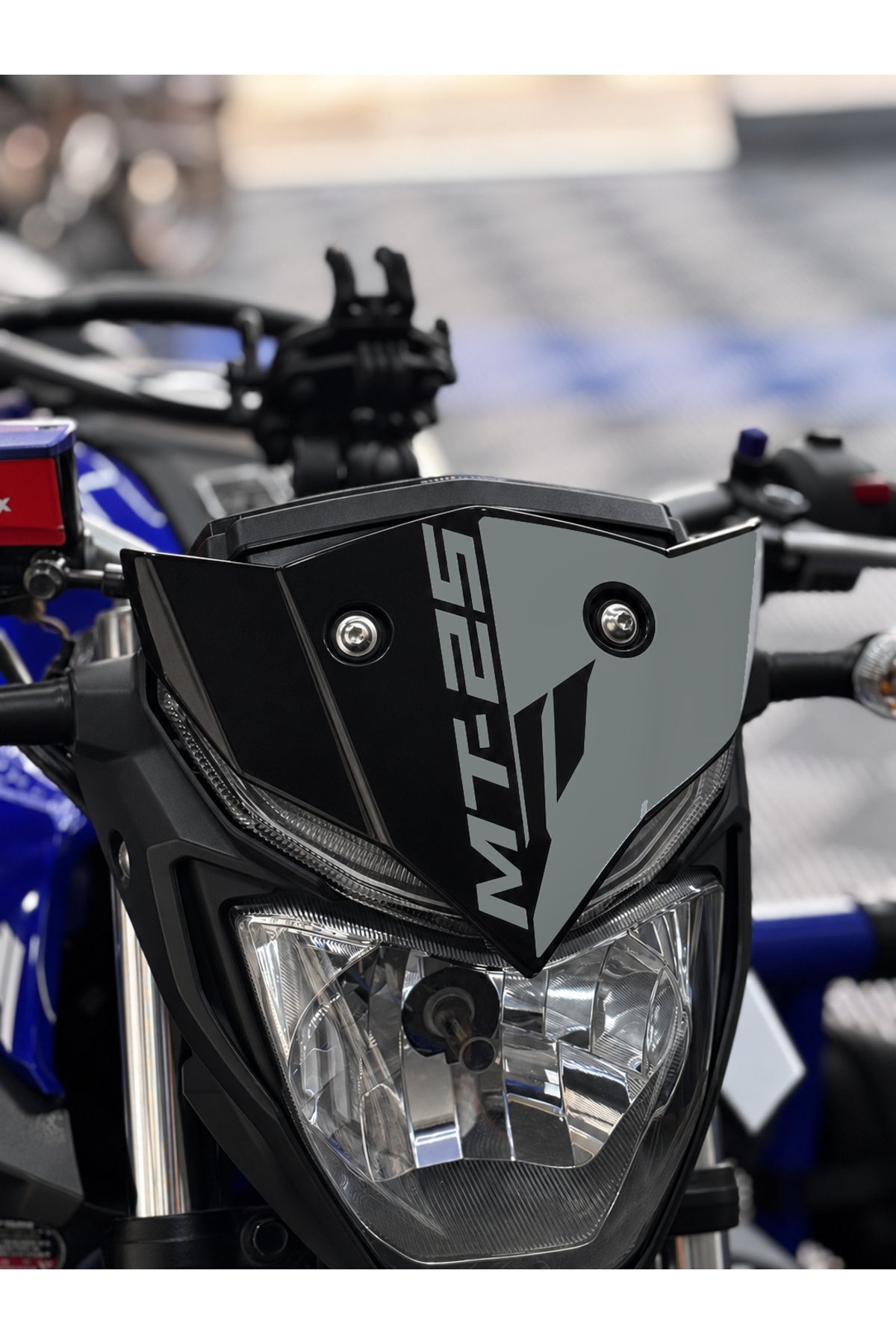 Yamaha MT-25 Eski Kasa için Yazılı-MT Logolu Kafa Detay Sticker