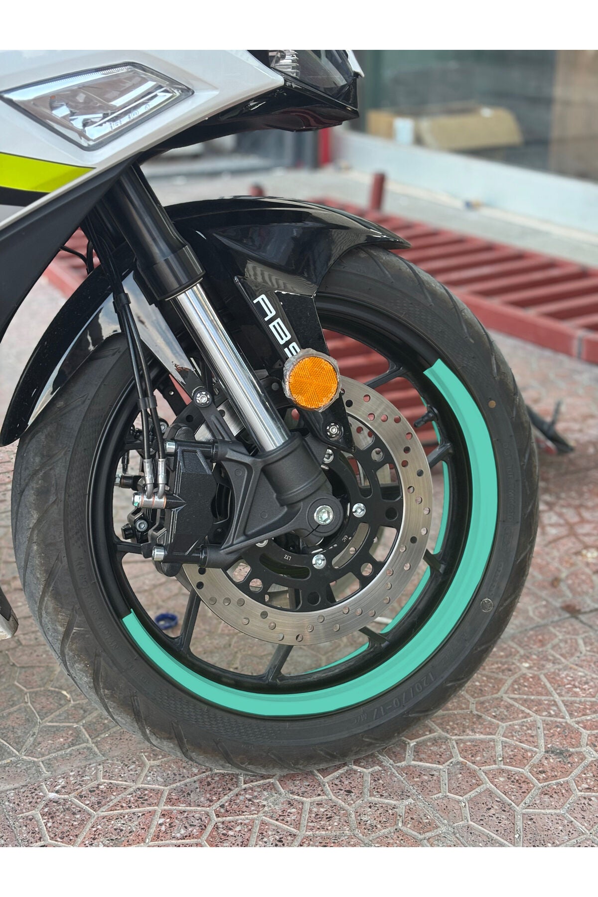 17 Inch Jantlara Uyumlu 4 Parça Yarım Jant Şeridi Sticker Seti (1 Motora Tam Yeter)