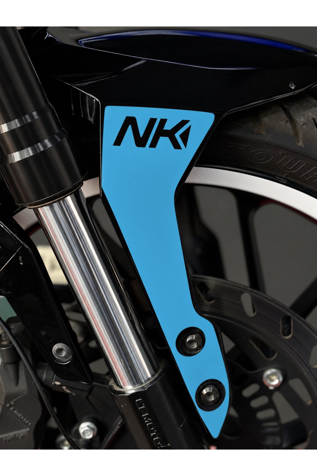 CFMOTO NK250 için NK YAZI Detaylı Çamurluk Yanı Detay Sticker (Sağ ve Sol)