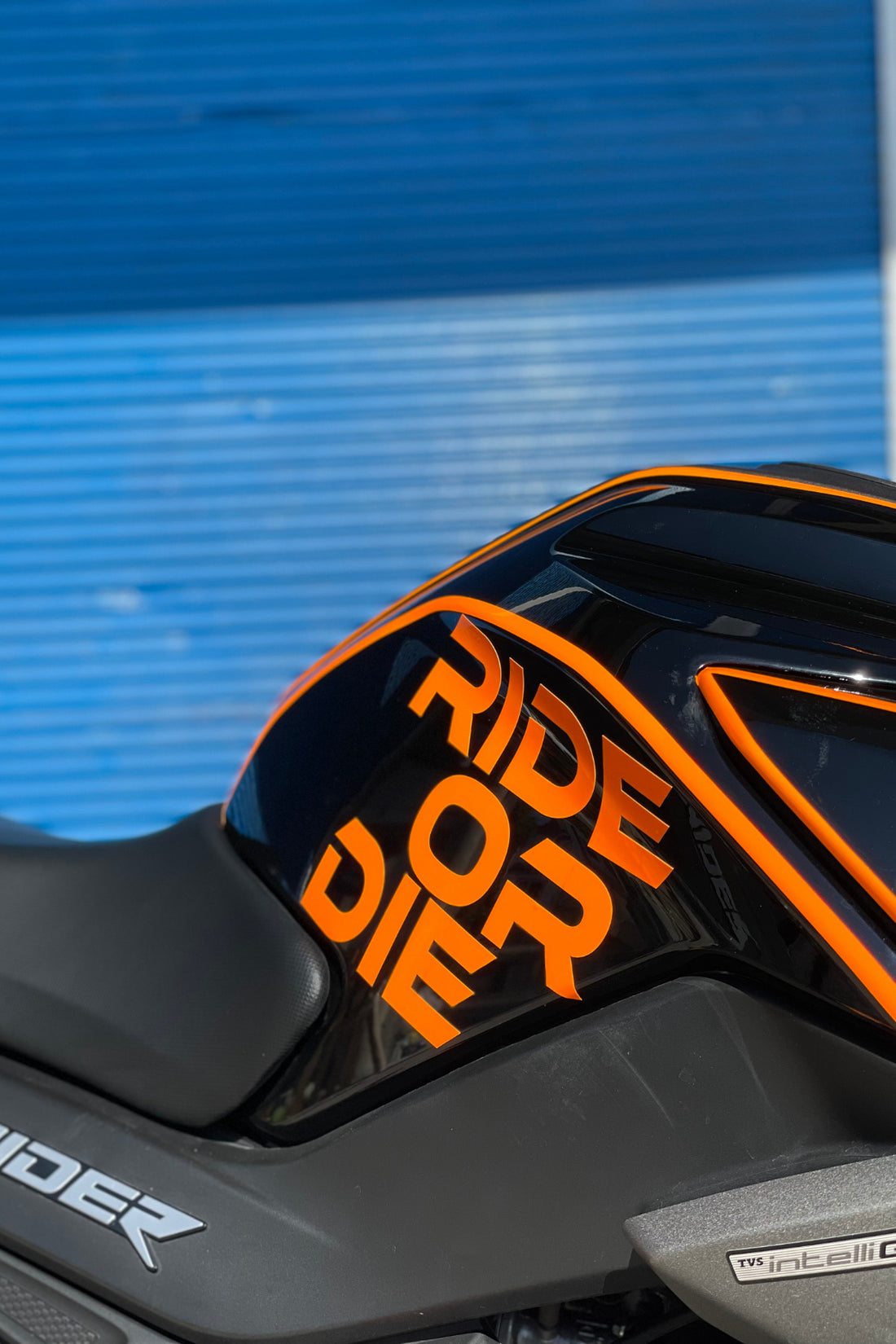 Motor-Araba-Kask için Orafol Neon Turuncu Büyük Ride Or Die Sele Altı ve Depo Sticker