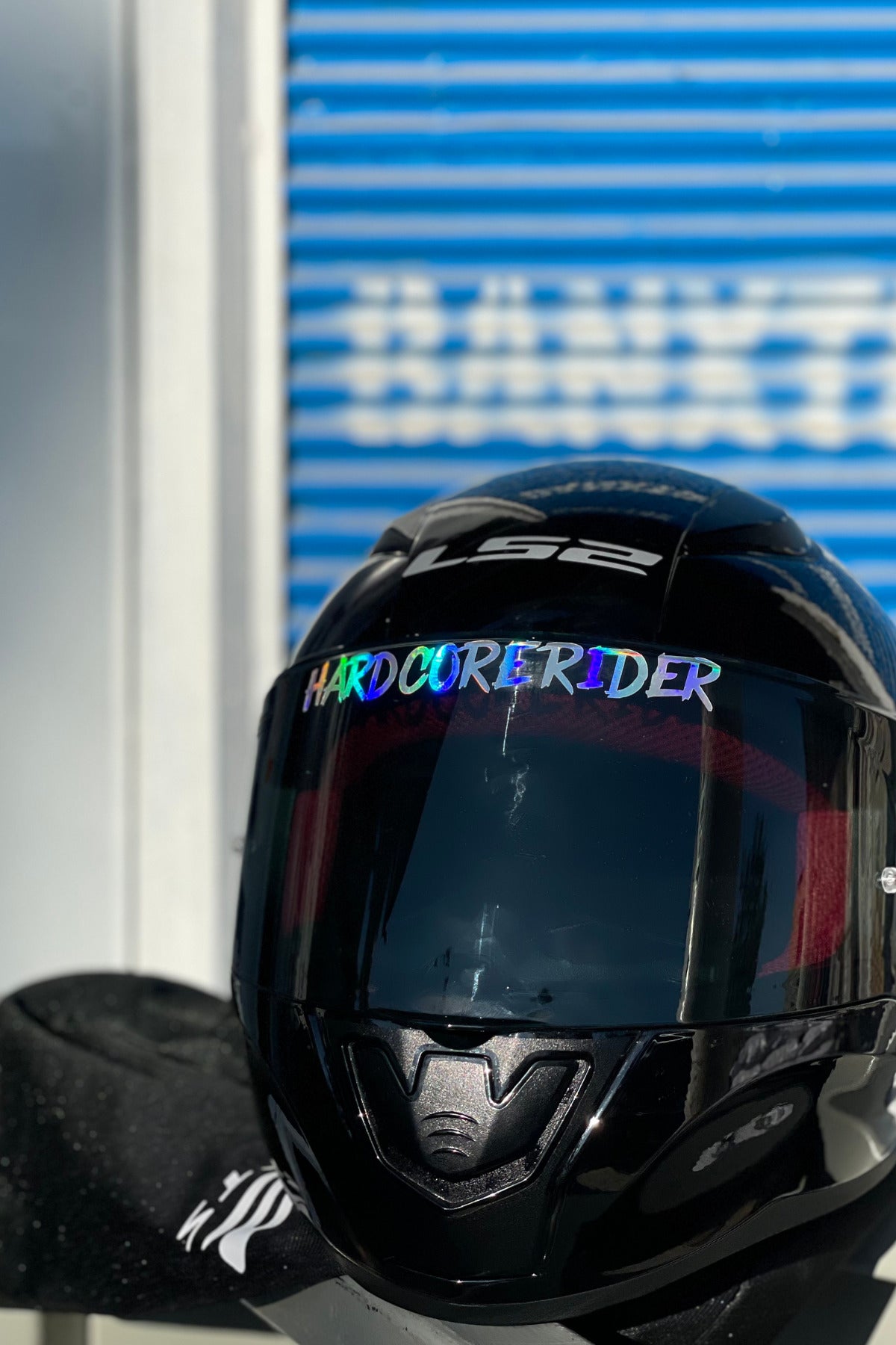 Kask ve Vizör için Dekoratif Hologramlı Renk Değiştiren Hard Core Rider Sticker 14CMx2CM (1 Adet)