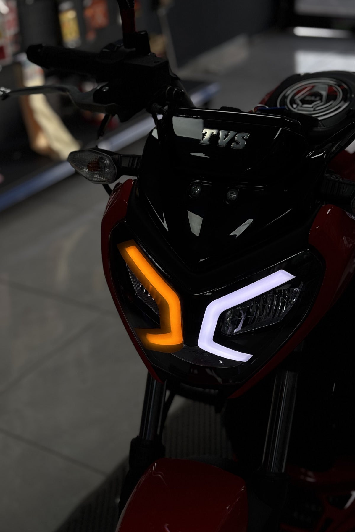 TVS Raider Gündüz Farı için Renkli Far Filmi Sticker