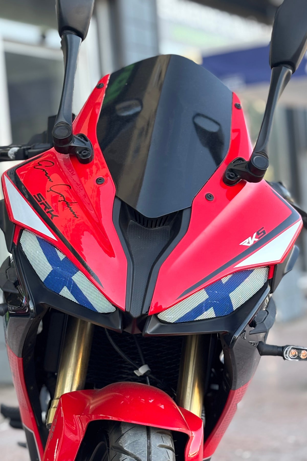 RKS SRK125 için Far Üstü Sticker Delikli Aydınlatma Engellemez (Sağ ve Sol)