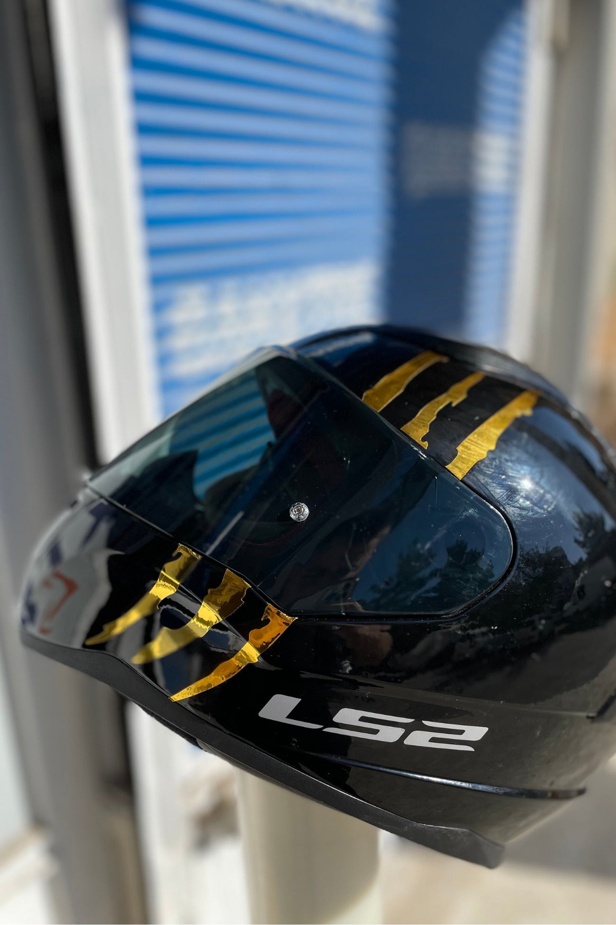 Kask için Gold Altın Renk Pençe İzi Sticker Etiket 18CMx6CM (1 Adet)