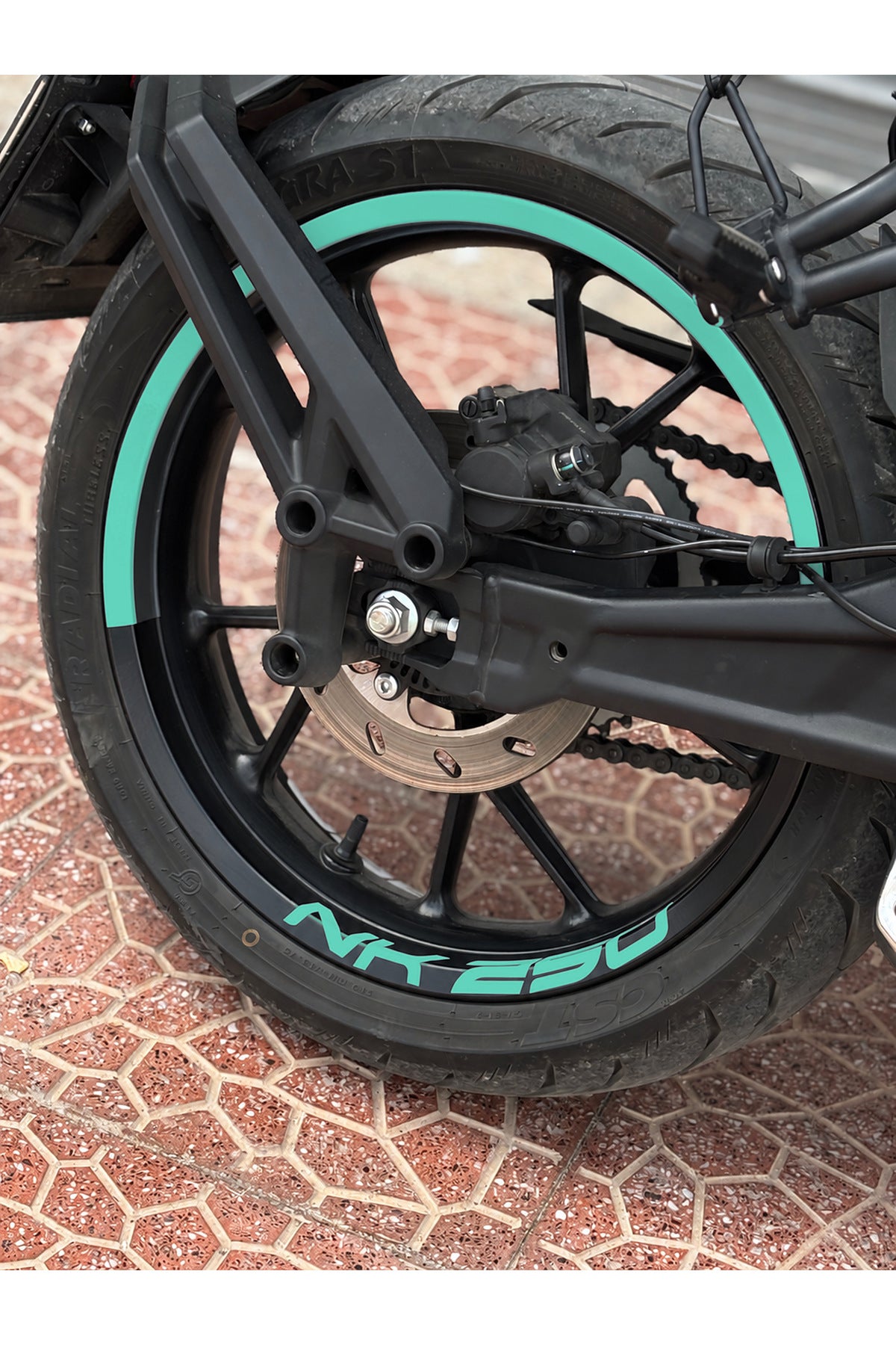 CFMOTO NK250 için Yarım Jant+ NK250 Yazıları Jant Şeridi Sticker Seti (Ön-Arka Yeterli)