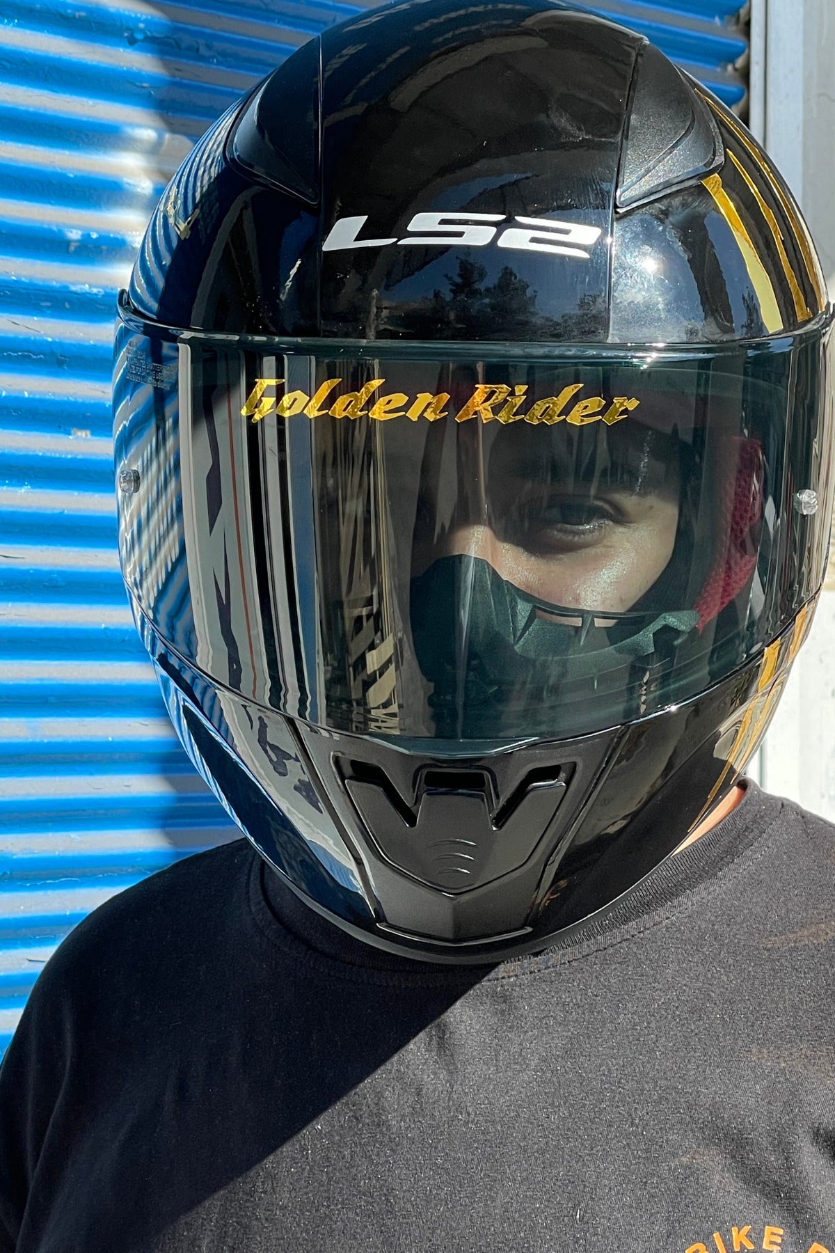 Motor-Kask Vizörü için Gold Altın Renk Golden Riders Sticker Etiket 14CMx2CM (1 Adet)