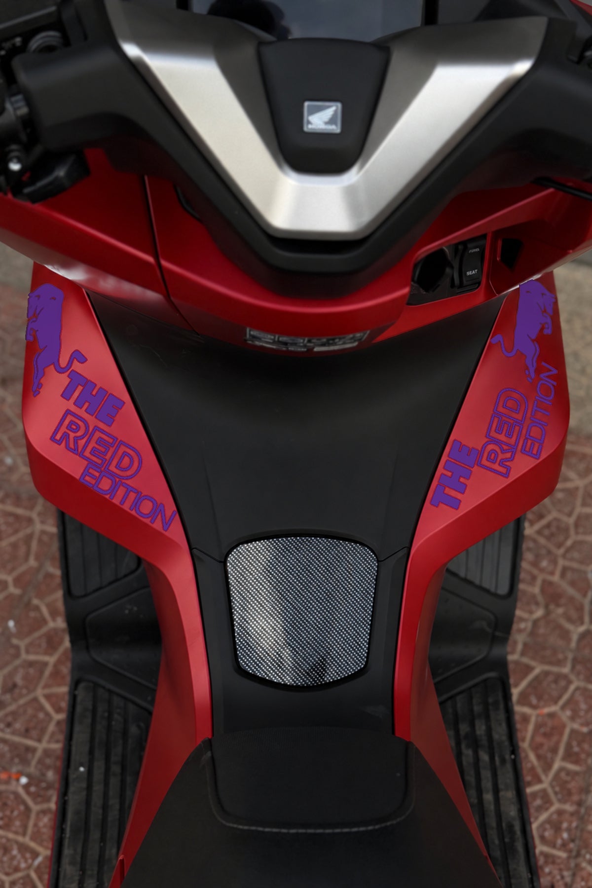 Honda PCX için The Red Edition Boğa Sticker Etiket (Sağ ve Sol)