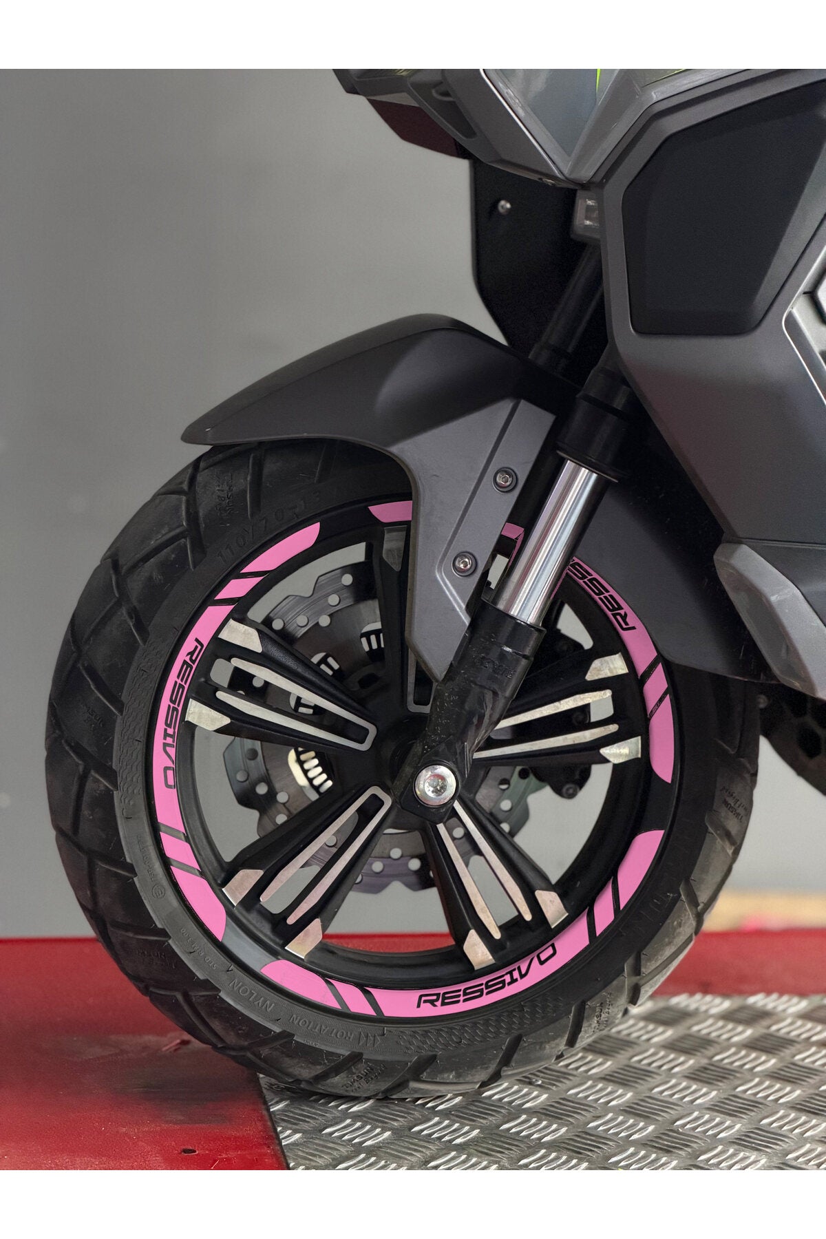 Mondial Ressivo Scooter için Jant Şeridi Sticker Seti (12 Parça Ön Arka Yeterli)