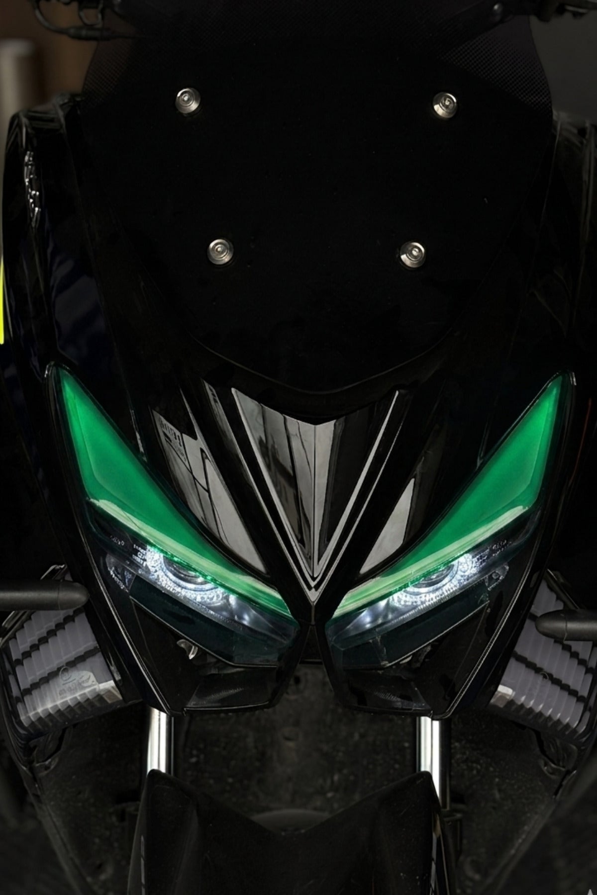 Kuba Newcity Motosiklet için Renkli Far Filmi Far Tasarım Sticker(Sağ ve Sol)(Kendinden Yapışkanlı)