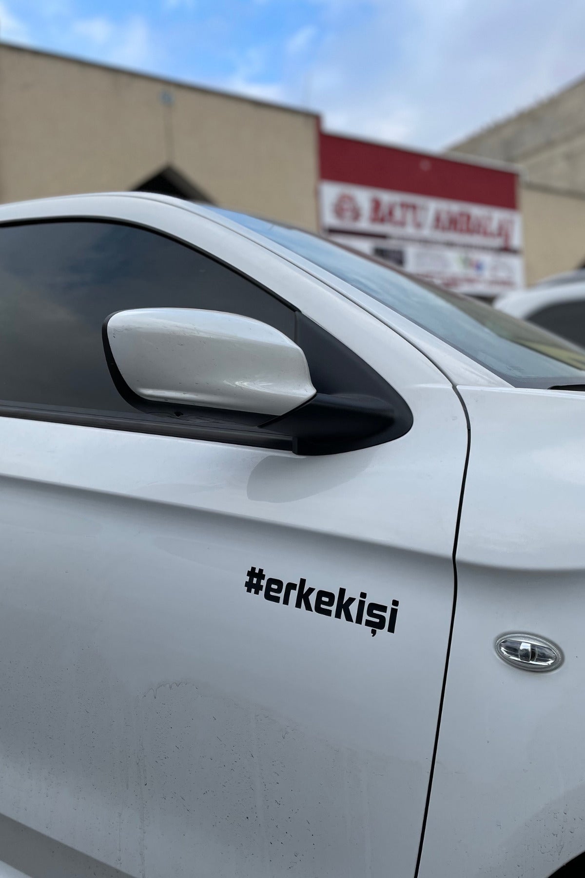 Araba ve Motor için Siyah Renk Erkek İşi Sticker Etiket (1 Adet)