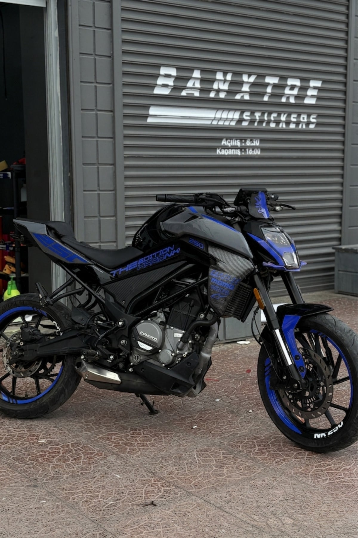 CFMOTO NK250 için 28 Parça Komple Sticker Seti (Sağ ve Sol)