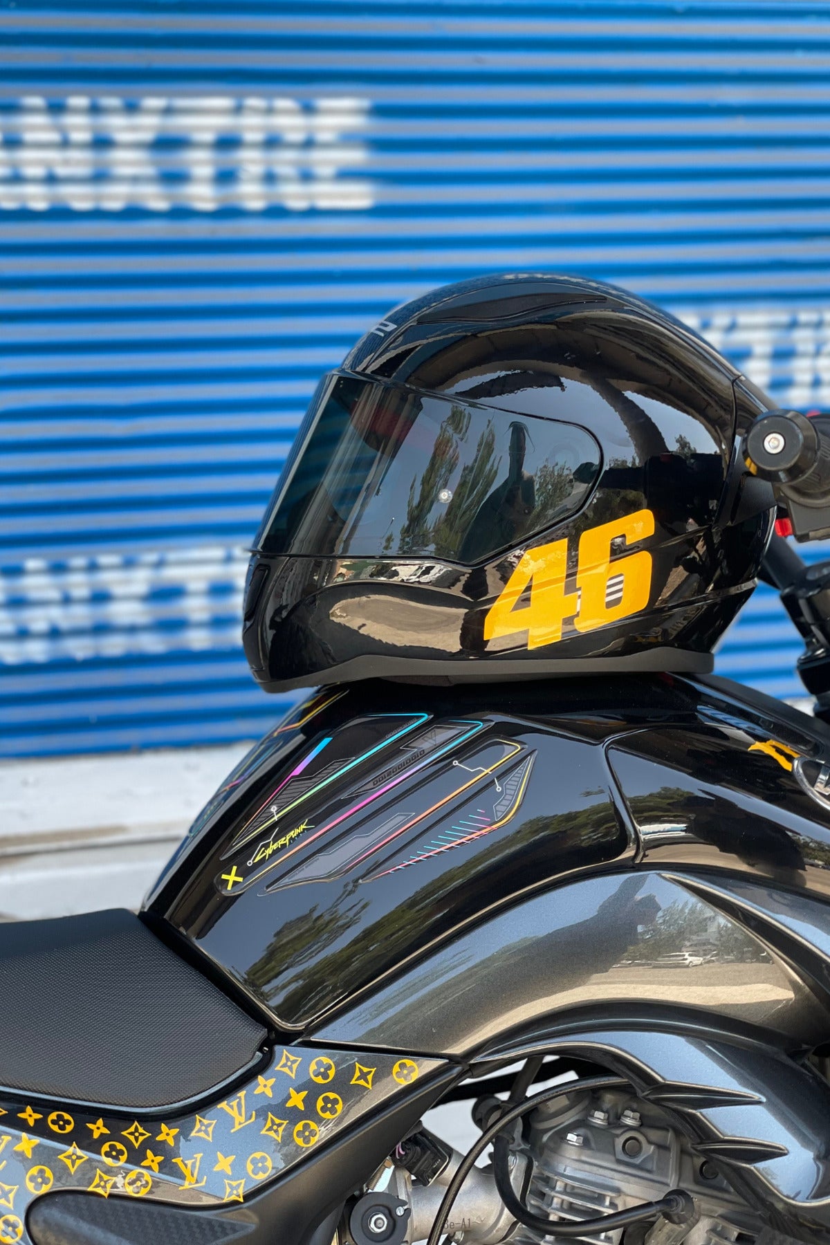 Motor-Araba-Kask için Gece Parlayan Reflektörlü Sarı 46 Yarış Yazısı Sticker Etiket
