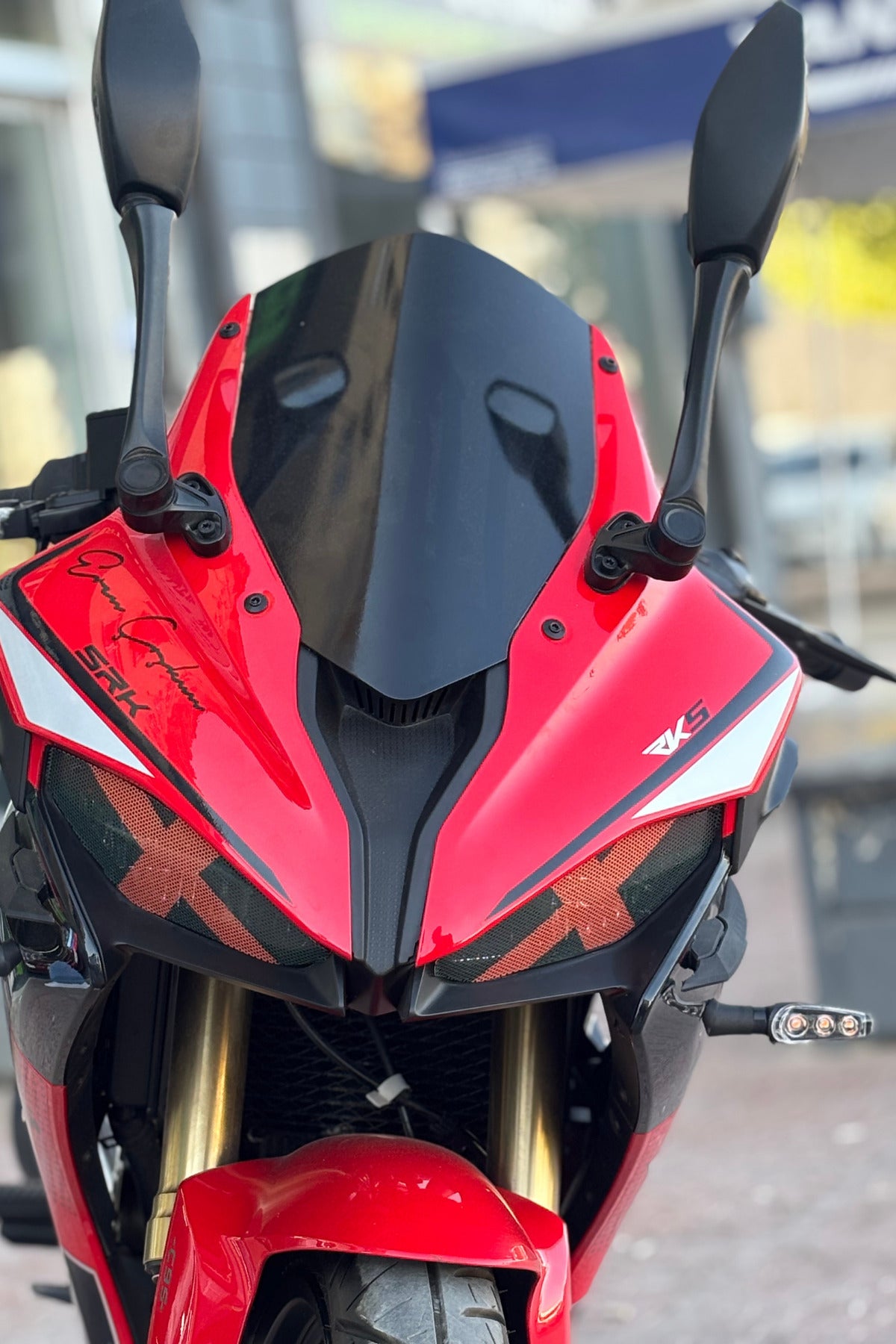 RKS SRK125 için Far Üstü Sticker Delikli Aydınlatma Engellemez (Sağ ve Sol)