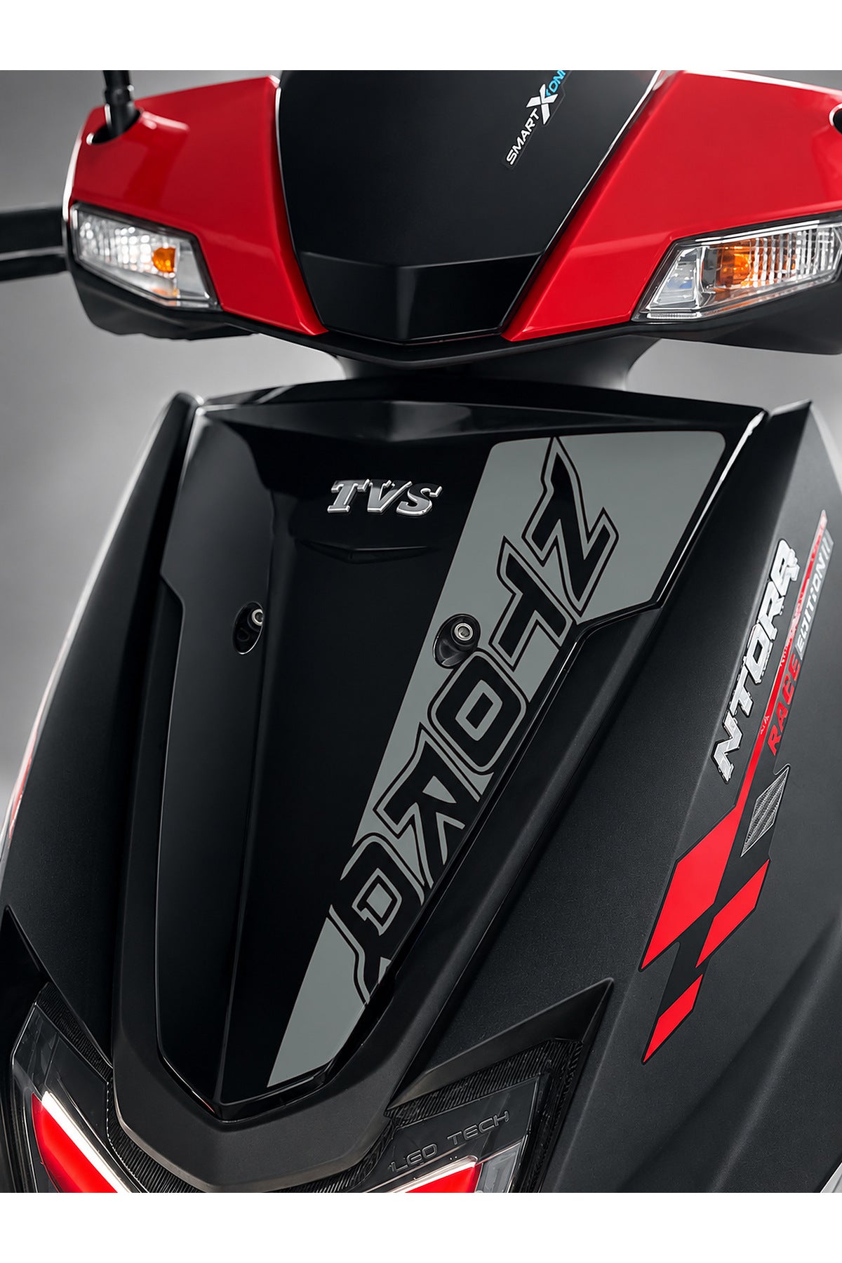 TVS Ntorq 125 için Ön Panel için NTORQ Yazılı Parça Detay Dekor Sticker