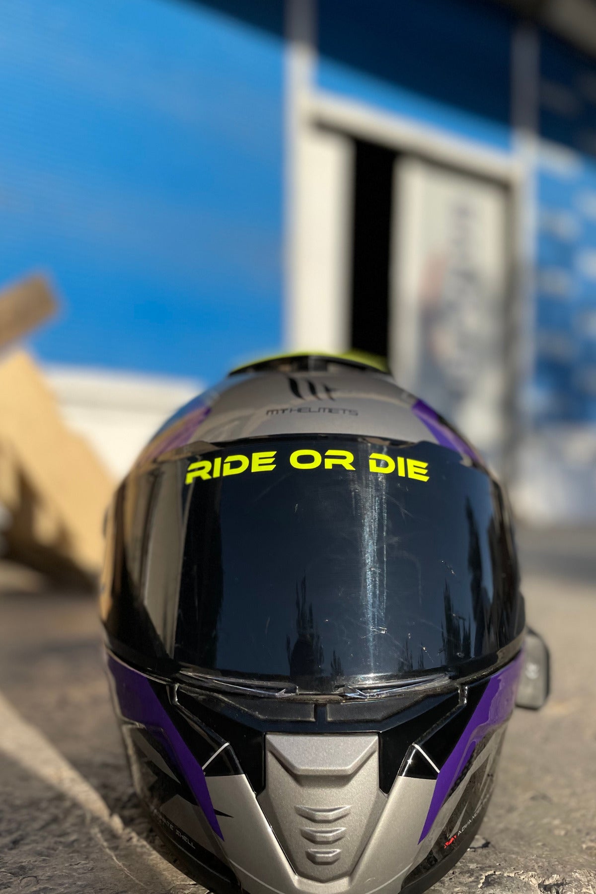 Kask Vizörü için Neon Sarı Ride Or Die Sticker Etiket (1 Adet) (Görüşe Engel Olmaz)
