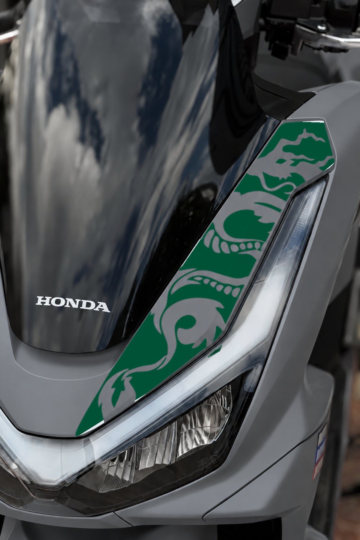 Honda PCX Deluxe Yeni Kasa 2025-2026 Uyumlu Ejder Desenli Ön Panel Sticker