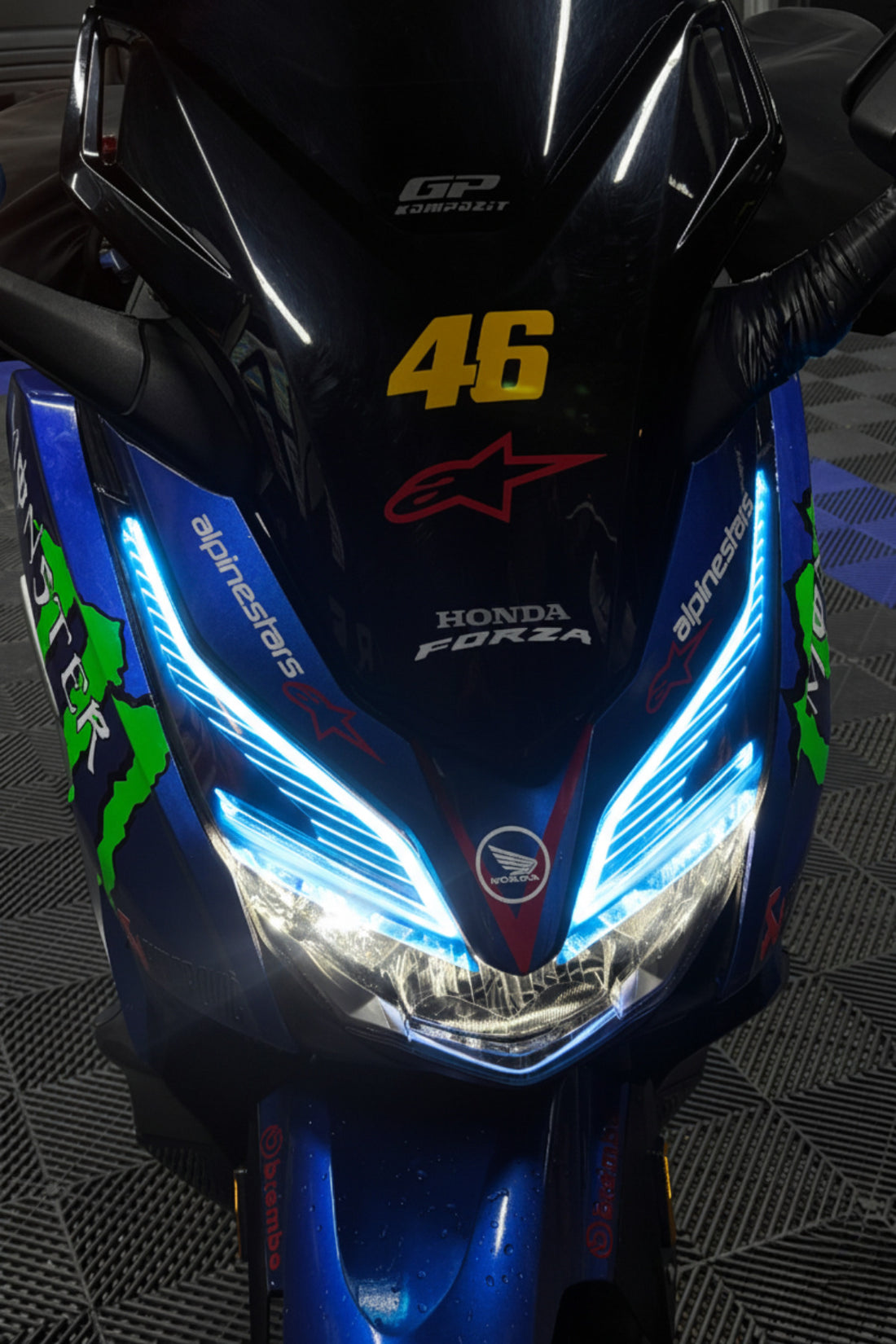Honda Forza 2018-2022 Yılları için Far Tasarım Far Sticker Etiket