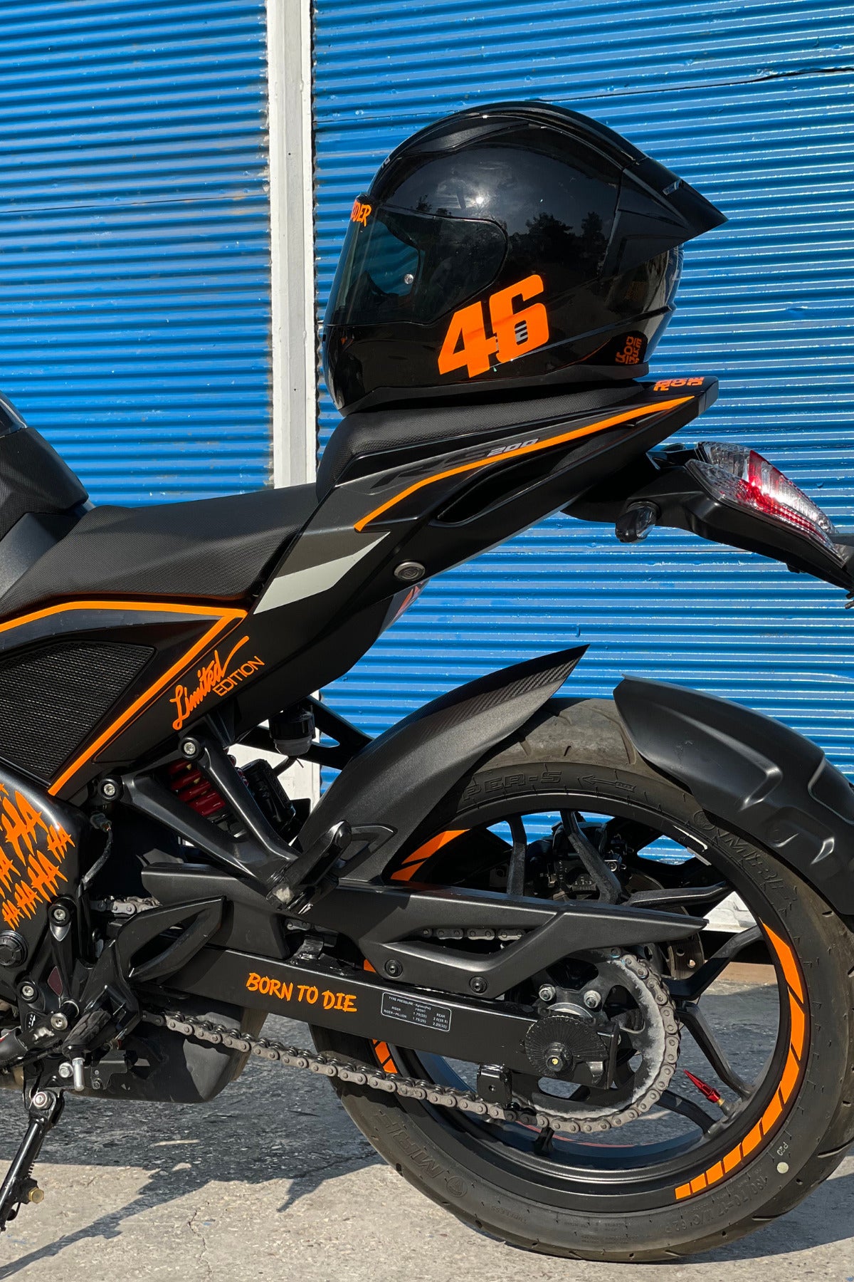 Motor-Araba-Kask için Orafol Neon Turuncu 46 Yarış Stili Sticker Etiket (1 Adet)