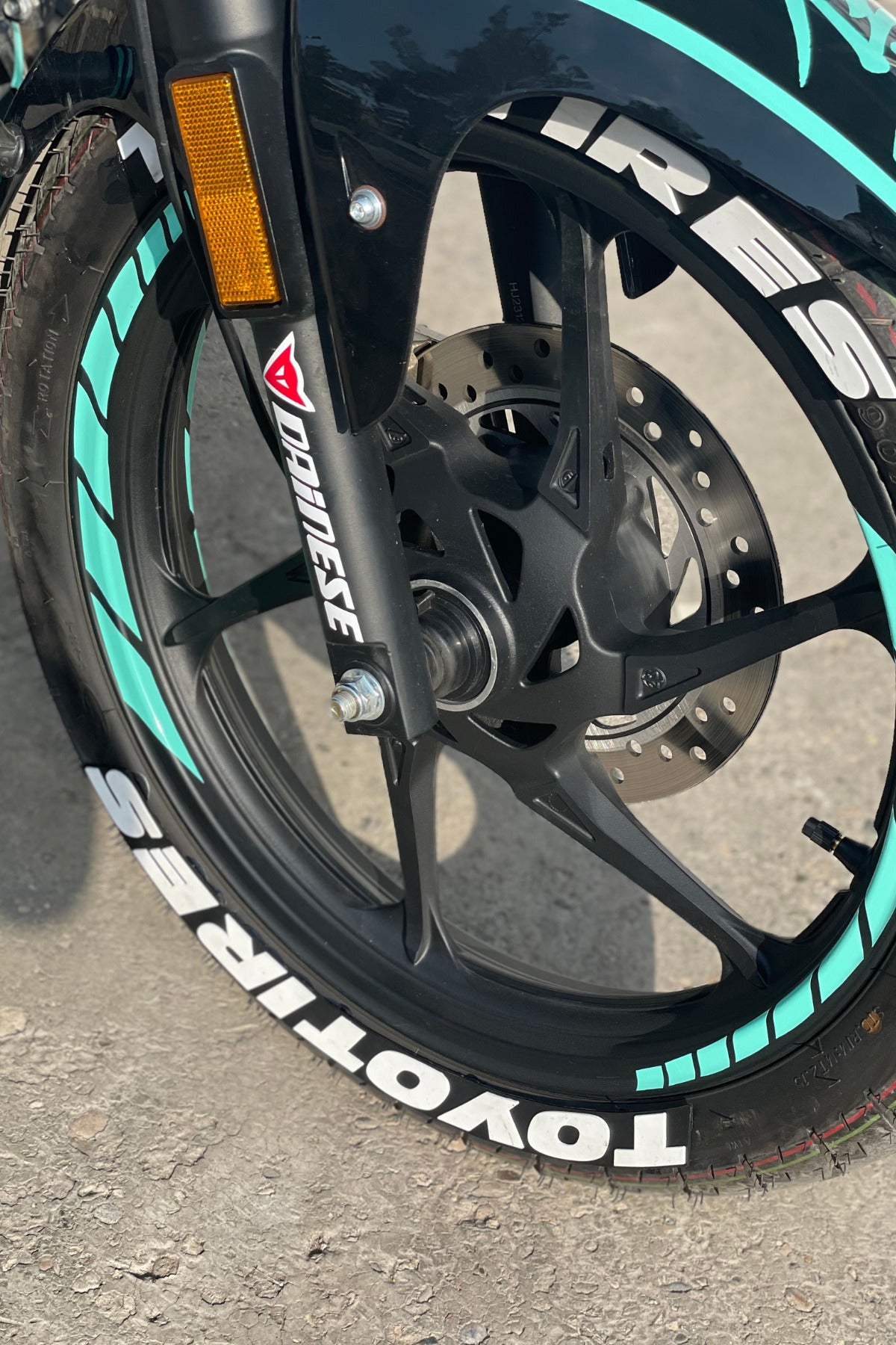 Motor Jantı için Nane Renk  Tüm Motorlara Uyumlu Jant Şeridi Sticker Etiket (8 Parça Set)