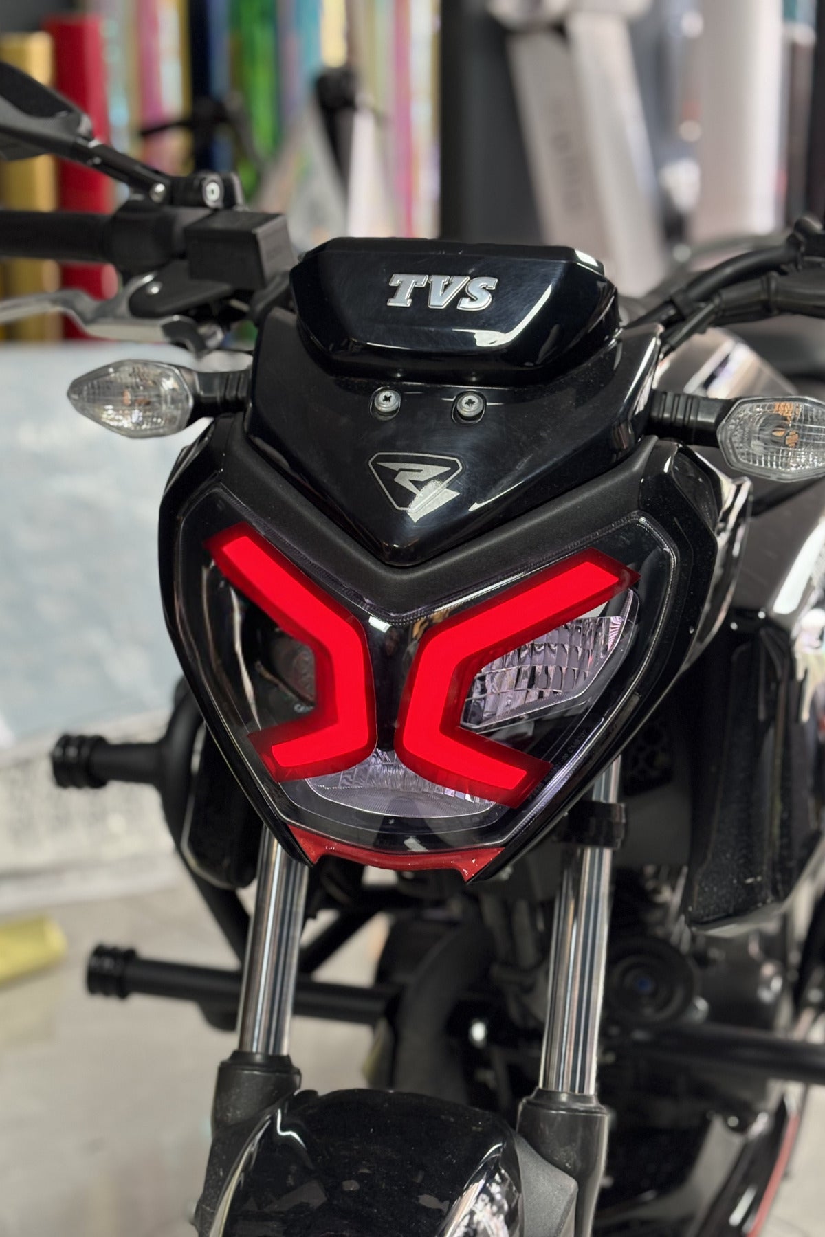 TVS Raider Gündüz Farı için Renkli Far Filmi Sticker