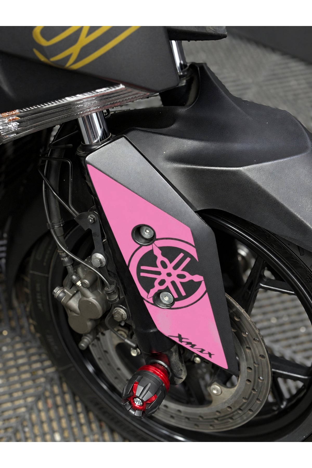 Yamaha Xmax Ön Çamurluk için Logolu Detay Sticker (Sağ-Sol) (2018-2022 Uyumlu)