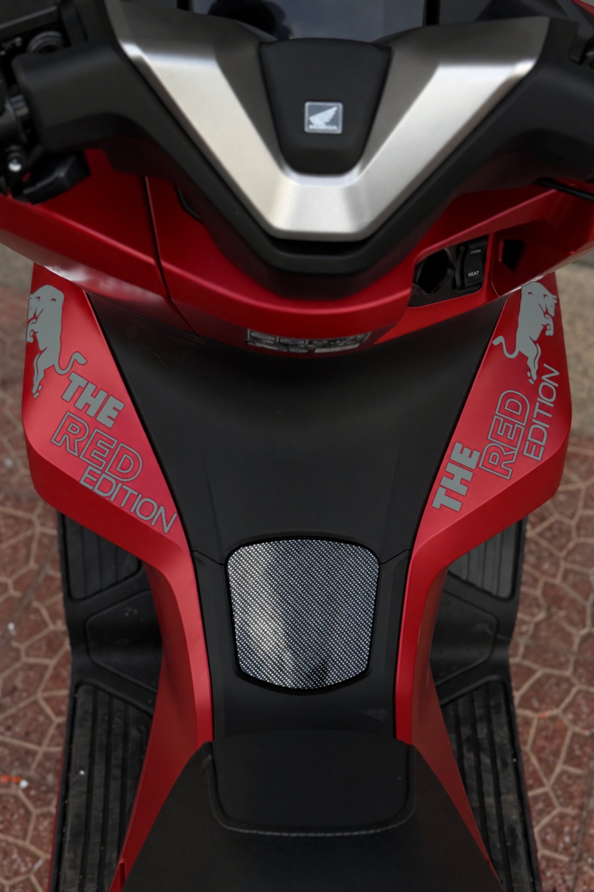 Honda PCX için The Red Edition Boğa Sticker Etiket (Sağ ve Sol)