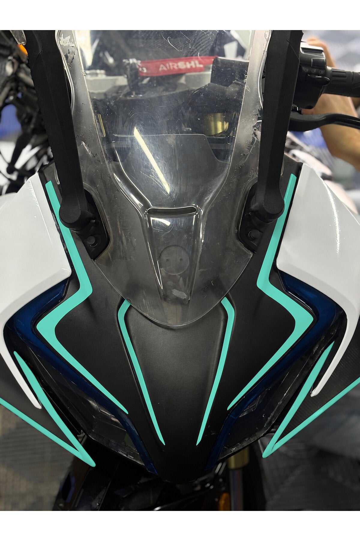 CFMOTO 450SR için 8 Parça Far Kaşı ve Kanat Sticker Seti