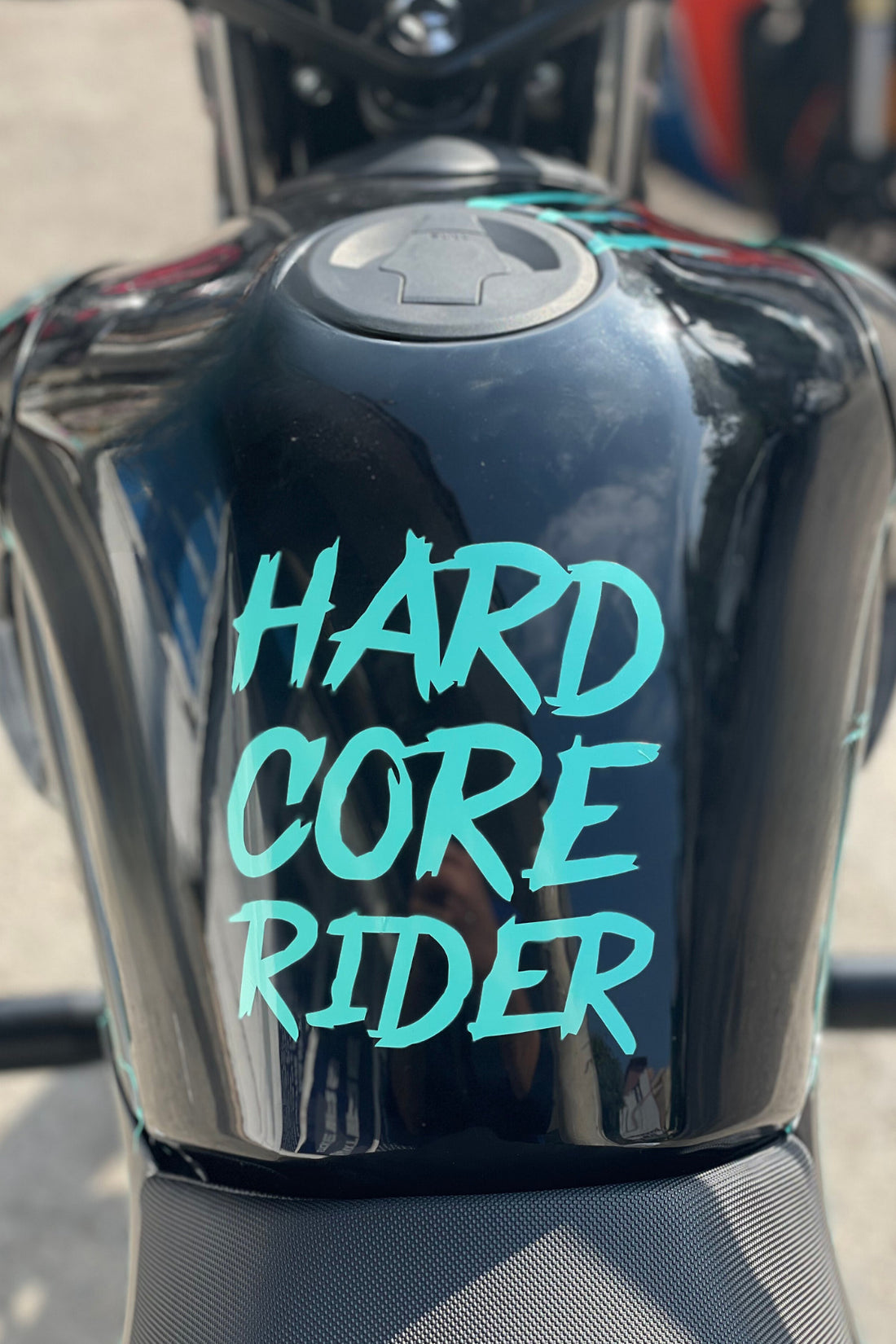Motor-Araba-Kask için Oracal Nane Renk Hard Core Rider Sticker Etiket (12CMx15CM)