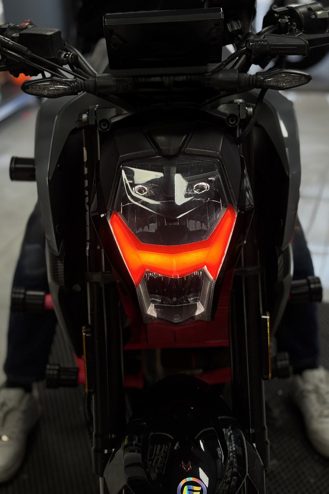 CFMOTO NK250 Gündüz Led için Renkli Far Filmi Sticker
