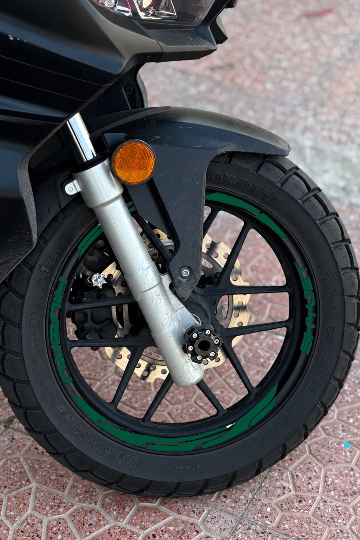 Skyjet Rivero Scooter için 16 Parça Jant Şeridi Sticker Seti (Ön-Arka Yeterli)